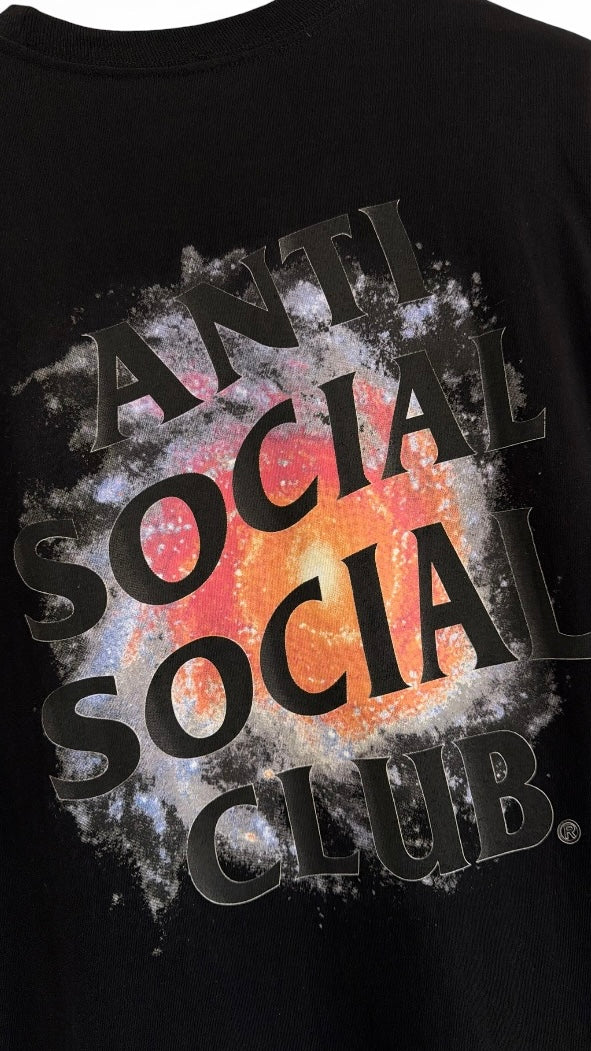 Camiseta Anti Social Social Club Tonight I’ll Sit Galaxy